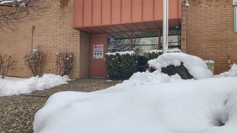 School Closings and Delays around Me